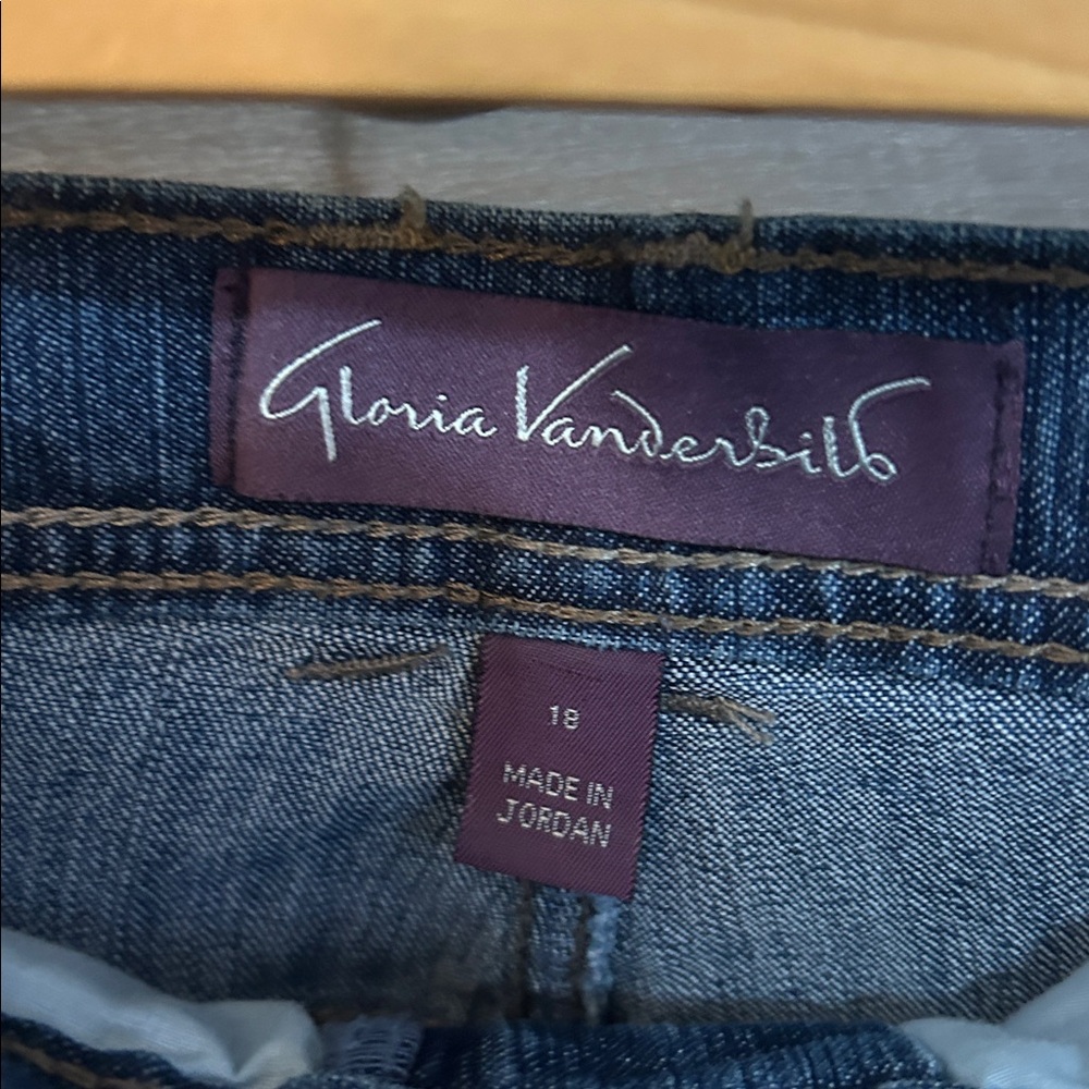 Gloria Vanderbilt Dark Blue Relaxed Jeans size 18 - Picture 3 of 9